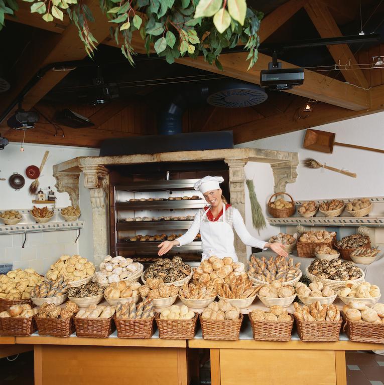 Landzeit Restaurant Voralpenkreuz Hotel Sattledt Luaran gambar